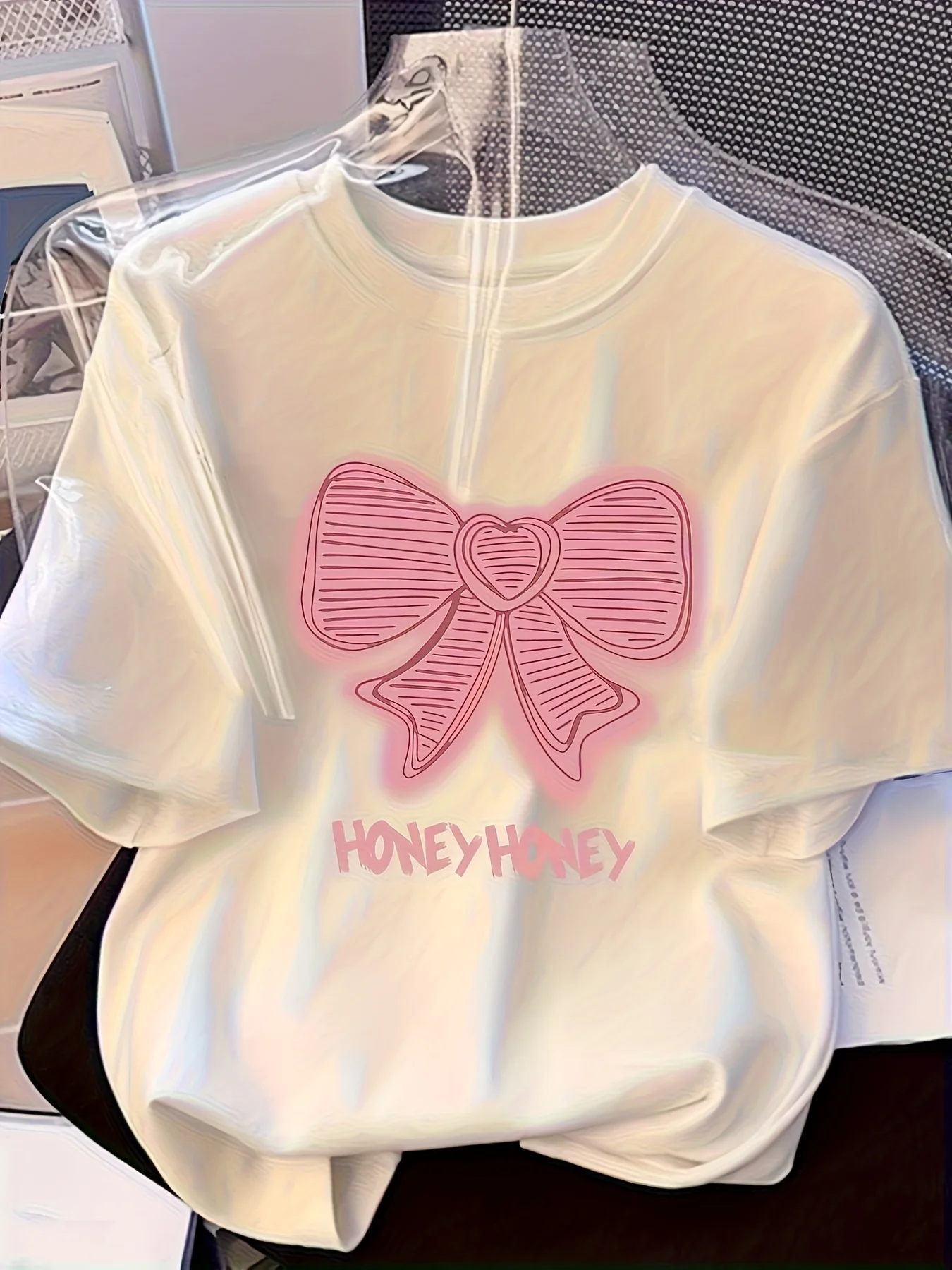 Fashionable Letter  Print Women Round Neck T-Shirt Minimalist Fresh Stylish Design in Vibrant Colors Urban Style Printed T-Shirt