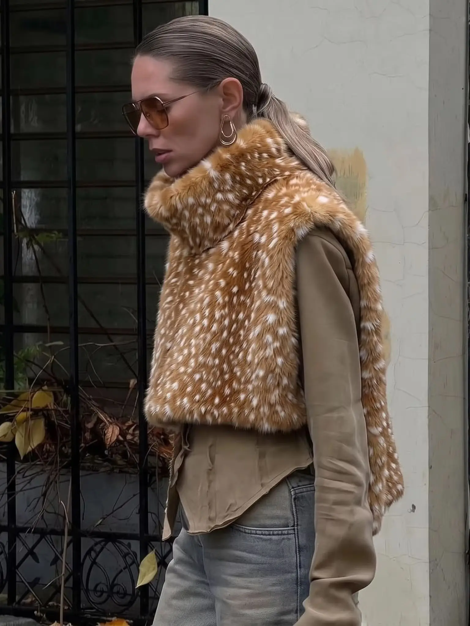 LIMO Ladies Sleeveless Faux Fur Gilet Turtleneck Spotted Print Casual Loose Fashion Plush Waistcoat