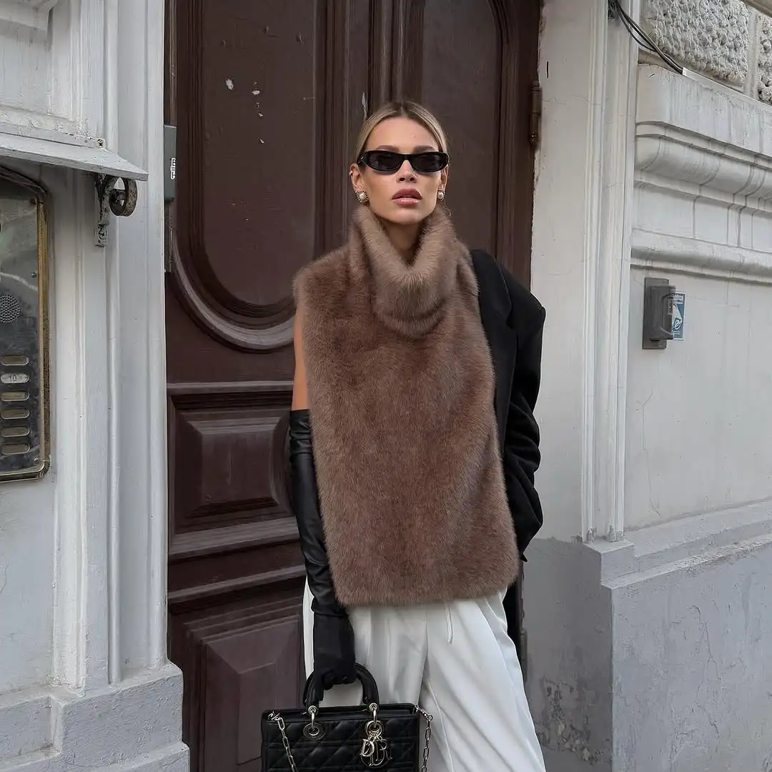 Women Solid Faux Fur Long Coat Lapel Long Sleeve Fluffy Luxury Loose Casual Outerwear 2026 Fashion Winter High Street Outwears