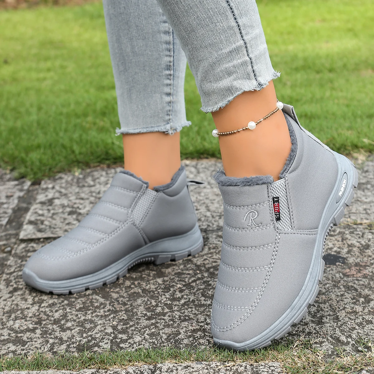 Women's Shoes, Winter Cotton Shoes with Fleece and Thickened Mid-Top, Warm and Casual Snow Boots